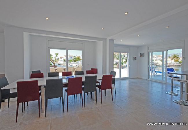 Villa in Empuriabrava - LV04 FRESER