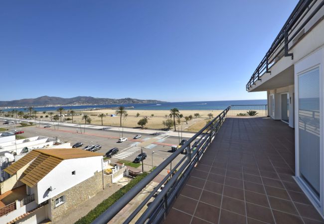 Apartment in Empuriabrava - ILA07 BAHIA