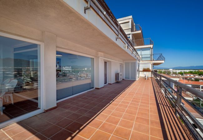 Apartment in Empuriabrava - ILA07 BAHIA