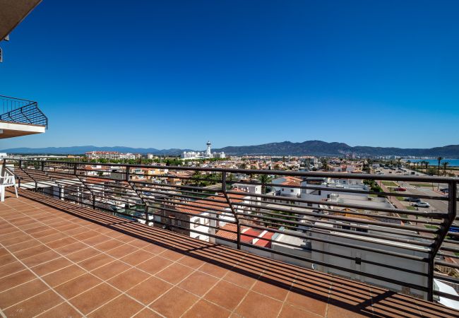 Apartment in Empuriabrava - ILA07 BAHIA