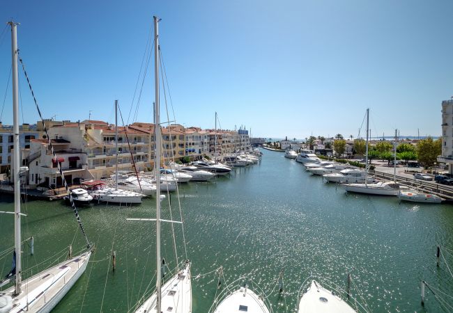 Apartment in Empuriabrava - ILA25