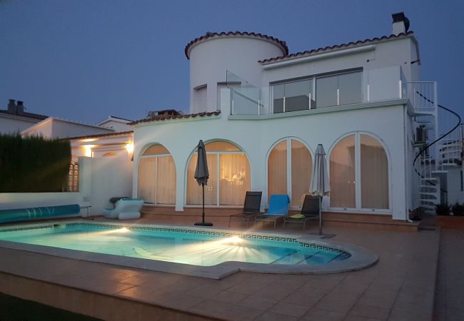 Villa in Empuriabrava - LV23 FRANCOLI