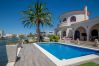 Villa in Empuriabrava - LV28 CAP RAS