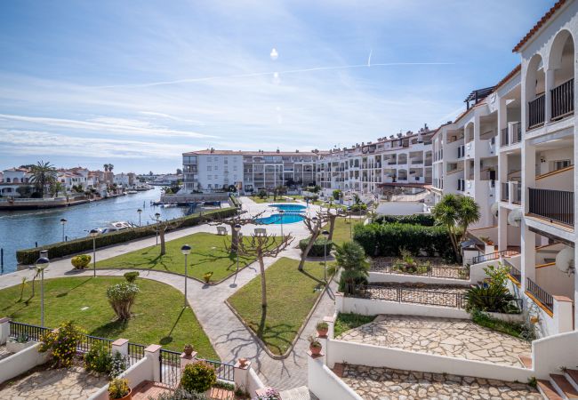 Apartment in Empuriabrava - ILA31 GRAND LAGO ST MAURICI