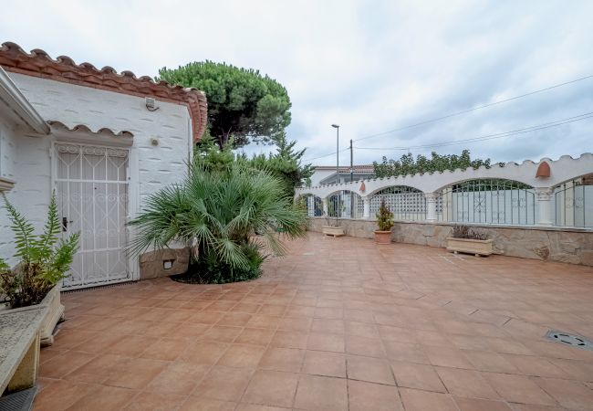 Villa in Empuriabrava - LV34 carmenço