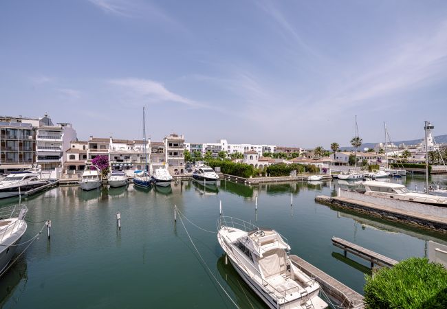 Townhouse in Empuriabrava - LV12 SALINS