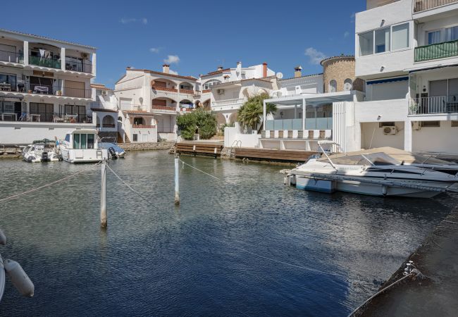 Apartment in Empuriabrava - ILA32 PORT MISTRAL