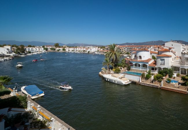 Apartment in Empuriabrava - ILA35