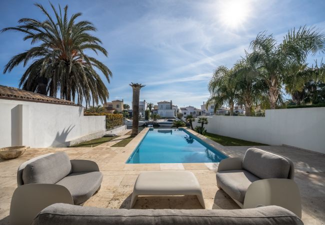 Villa in Empuriabrava - LV14 EBRE 22A