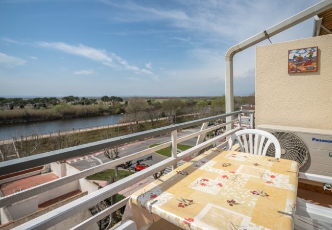 Apartment in Empuriabrava - ILA23 DELTA MUGA PARCK