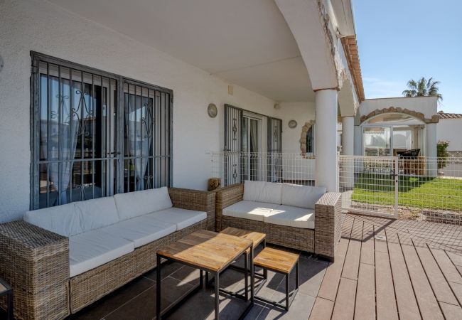 Villa in Rosas / Roses - LV01 santa margarita