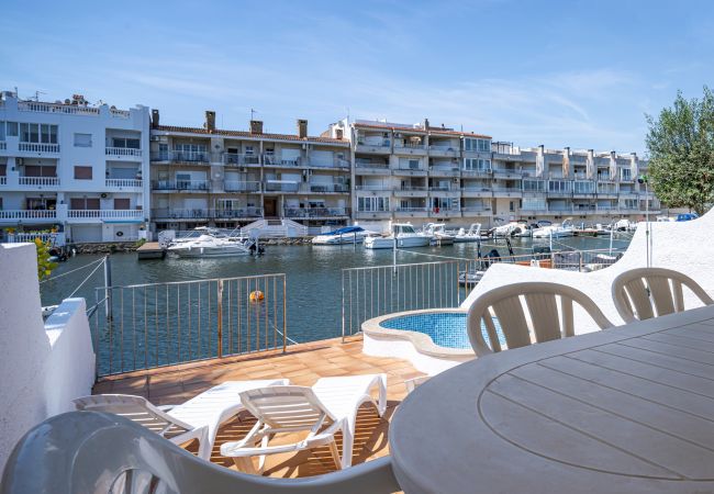 Townhouse in Empuriabrava - LV40 PORT EMPORDA