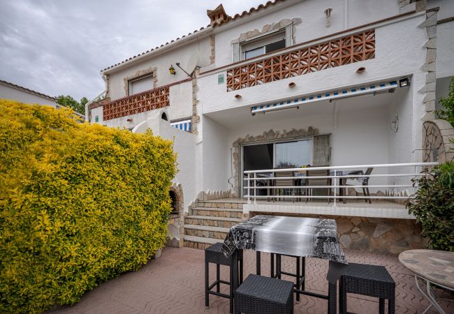 Townhouse in Empuriabrava - LV41 liobregat