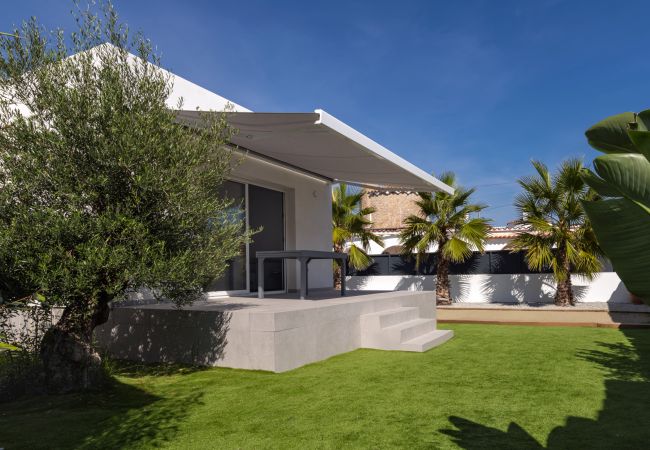 Villa/Dettached house in Empuriabrava - ILH03 MONTSENY