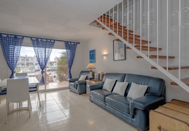 Townhouse in Empuriabrava - LV21 LIOBREGAT