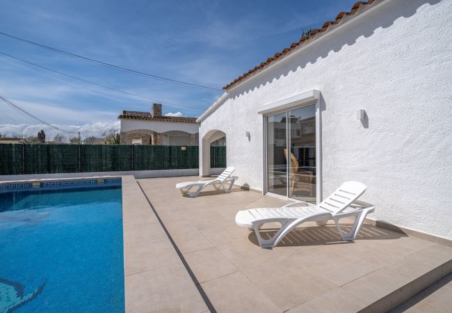 House in Empuriabrava - ILV01 MONGRI