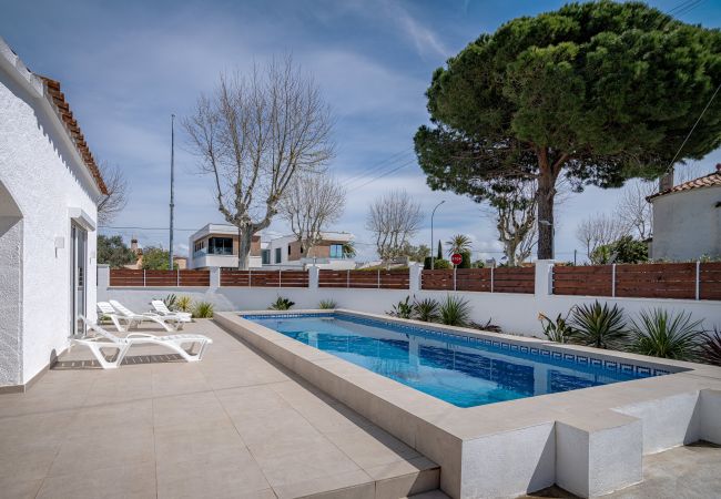 House in Empuriabrava - ILV01 MONGRI