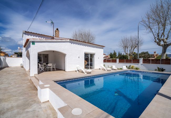 House in Empuriabrava - ILV01 MONGRI
