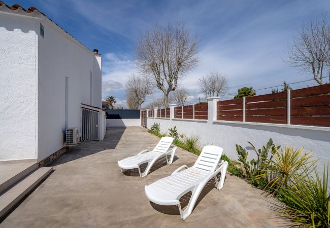 House in Empuriabrava - ILV01 MONGRI