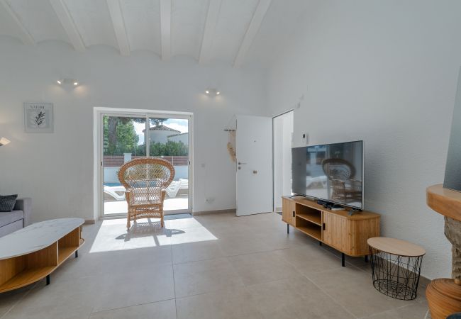 House in Empuriabrava - ILV01 MONTGRI