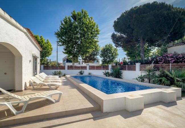 House in Empuriabrava - ILV01 MONTGRI