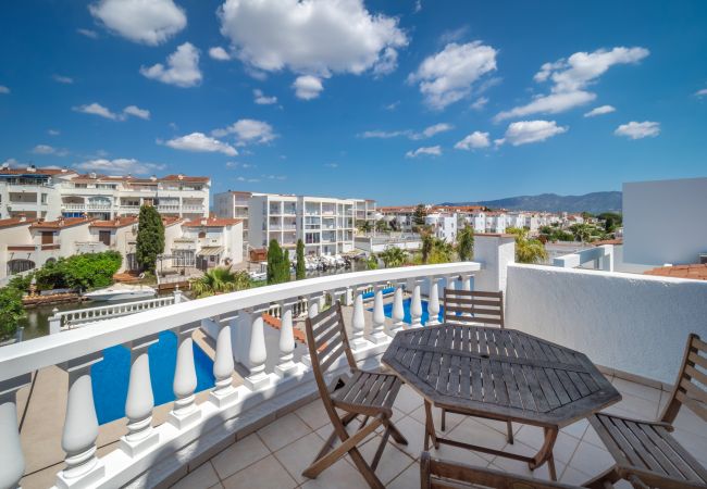 House in Empuriabrava - LV14 FRANCOLI