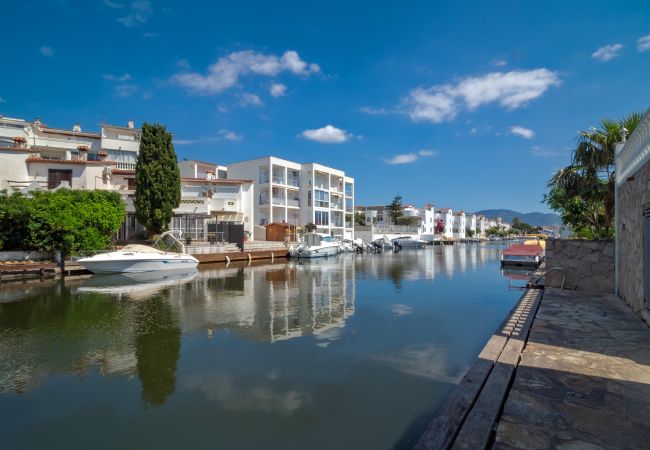 House in Empuriabrava - LV14 FRANCOLI