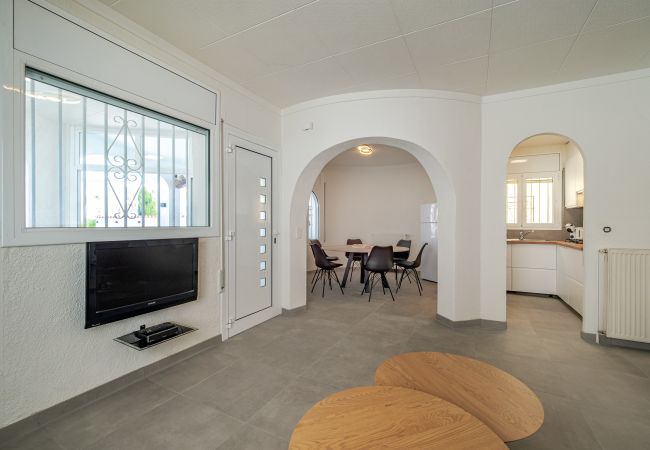 House in Empuriabrava - LV14 FRANCOLI