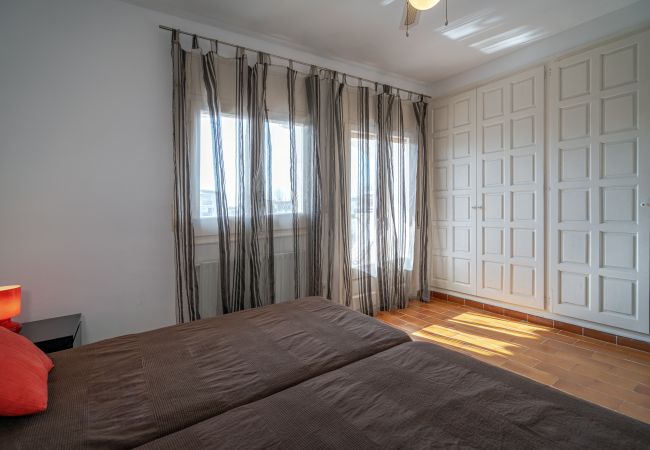 Terraced House in Empuriabrava - LV07 PORT BANYULS