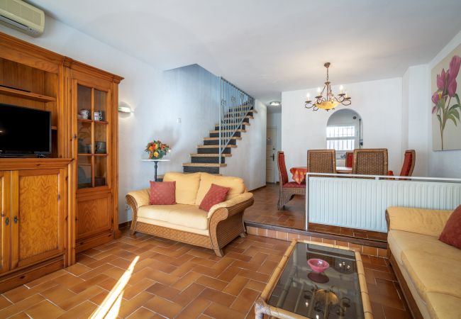 Terraced House in Empuriabrava - LV07 PORT BANYULS