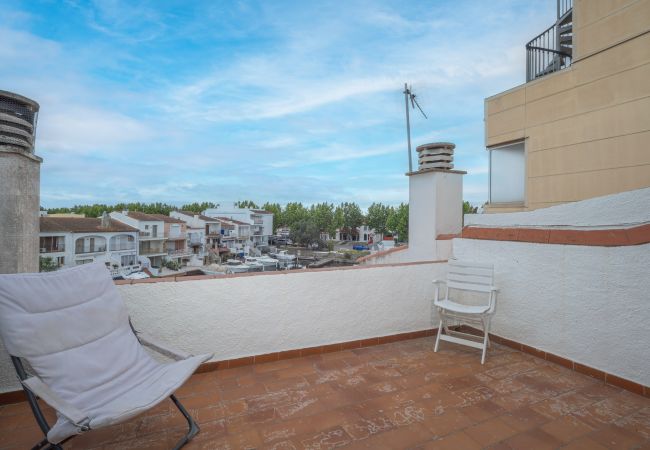 Terraced House in Empuriabrava - LV07 PORT BANYULS