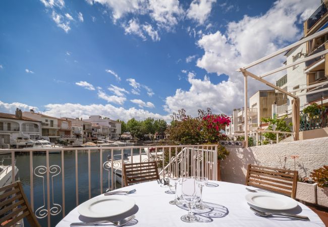 Terraced House in Empuriabrava - LV07 PORT BANYULS