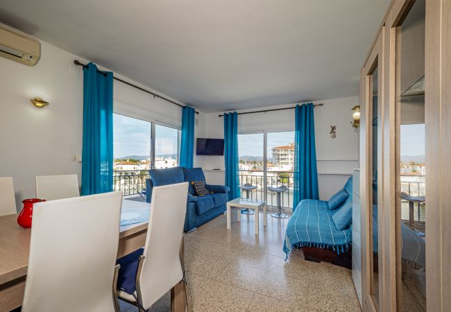 Apartment in Empuriabrava - ILA13 POBLAT TIPIC