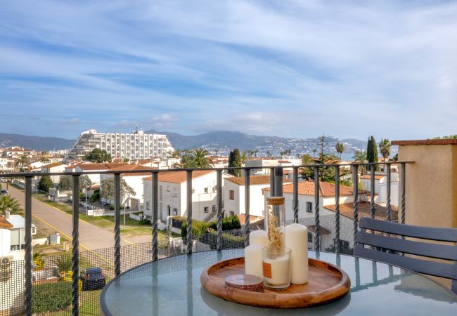 Apartment in Empuriabrava - ILA15