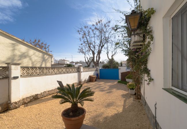 House in Empuriabrava - ILV03 MONTSENY