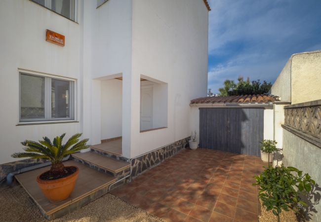 House in Empuriabrava - ILV03 MONTSENY